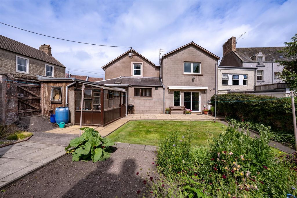 Property photo 2 of 33 Ingleside_And_Ingleneuk-15.Jpg