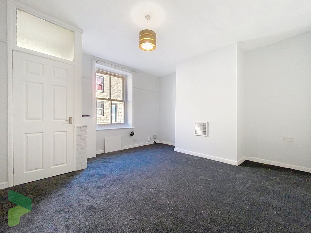 Property photo 2 of 14 Sitting Room