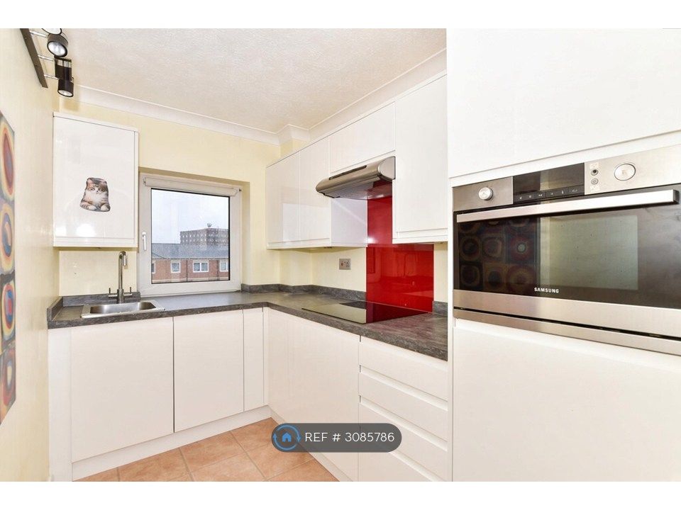 Property photo 2 of 9