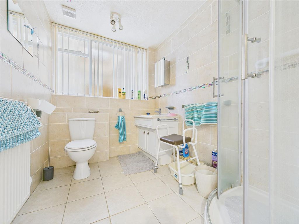 Property photo 3 of 10 Cam01407G0-Pr0055-Still004.Jpg