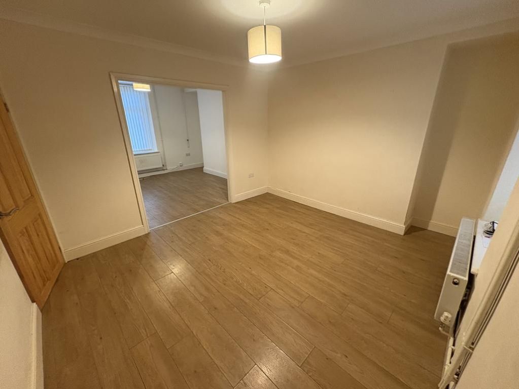 Property photo 2 of 9 Lounge