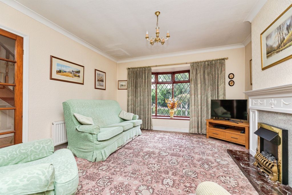 Property photo 2 of 21