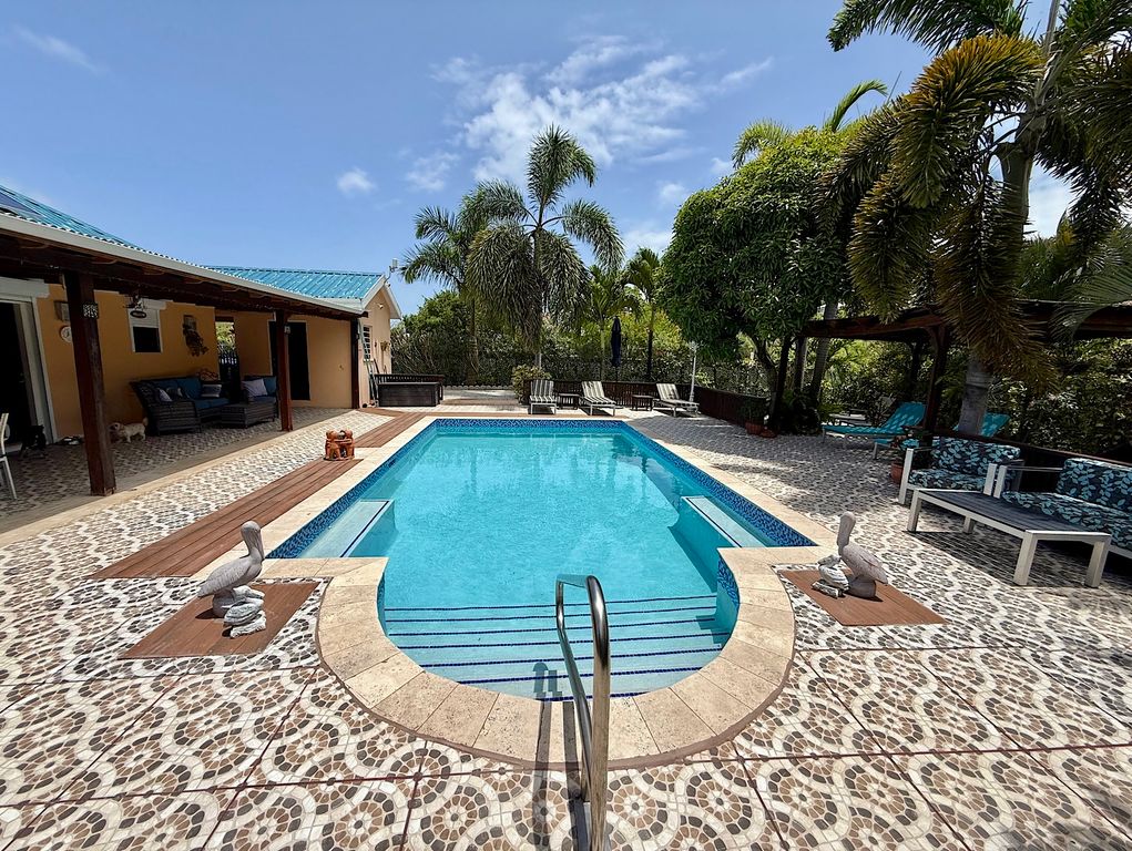 Property photo 3 of 24