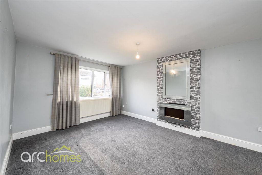 Property photo 2 of 20 Burghley-5.Jpg