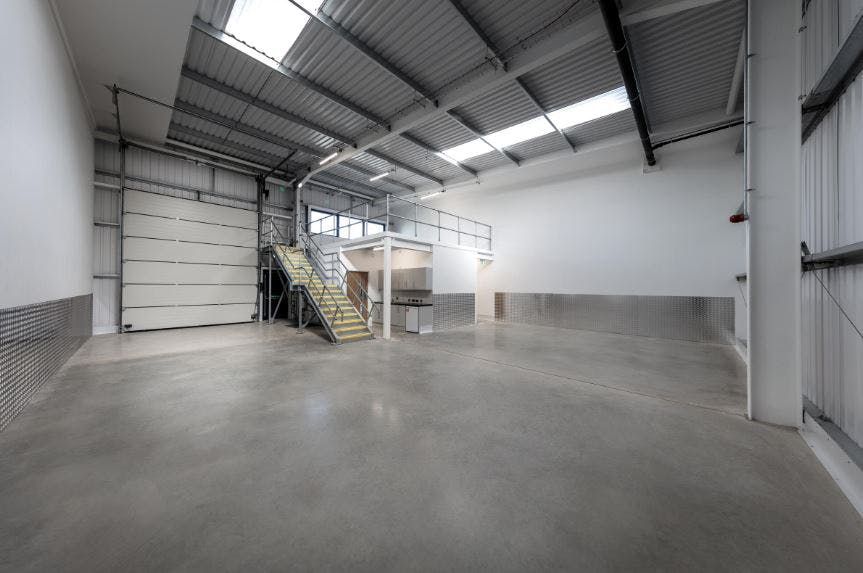 Property photo 3 of 6 693 Internal.Jpg