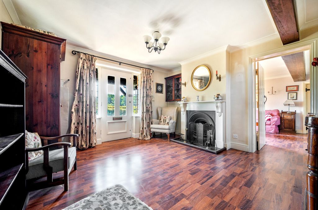 Property photo 3 of 17 12-6820Ea839Ec98-...