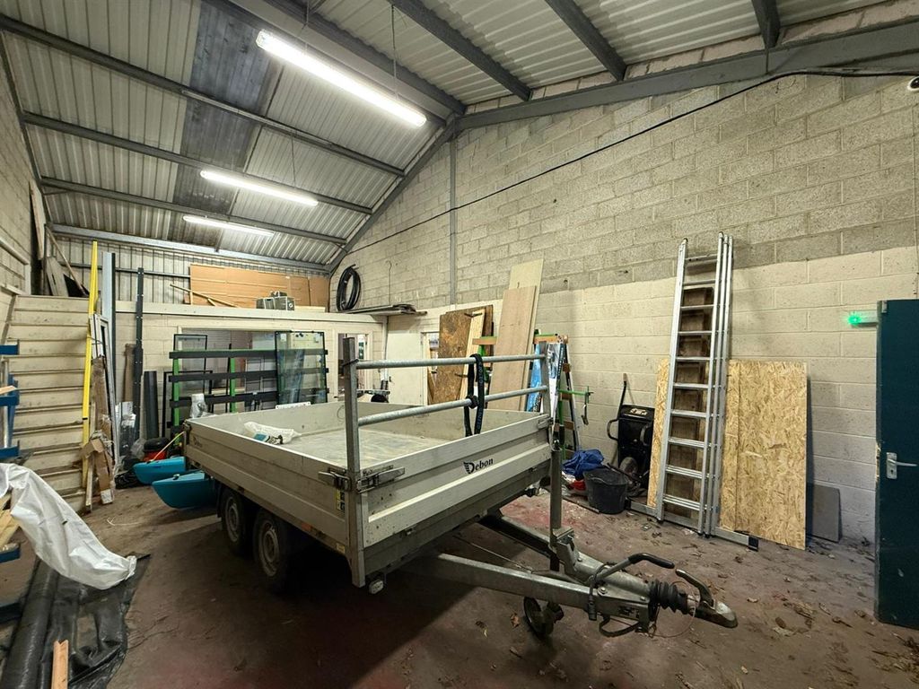 Property photo 3 of 10 Unit 5, Linthwaite Business Centre