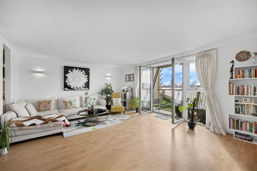 Property photo 3 of 12 Image