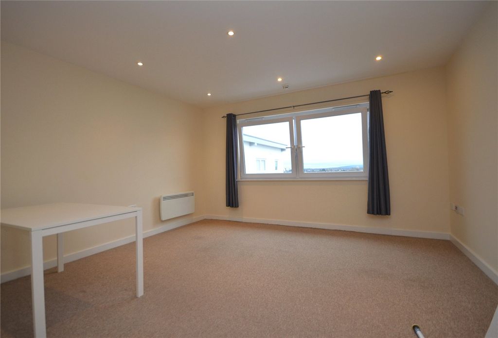 Property photo 2 of 4 Picture No. 01