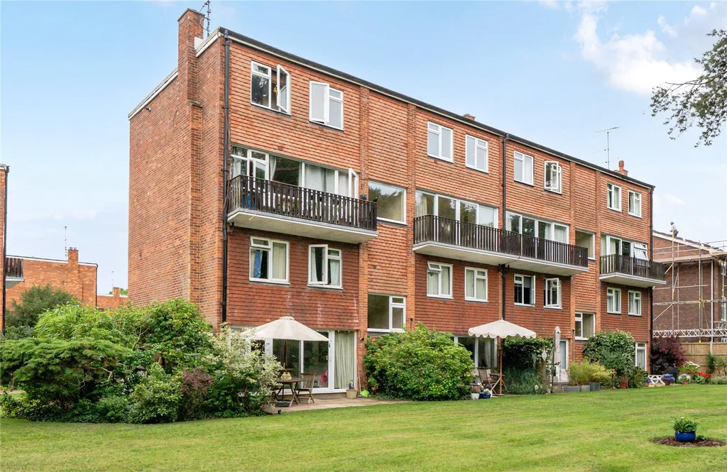 Apartment in London, London Borough of Richmond upon Thames - View 3