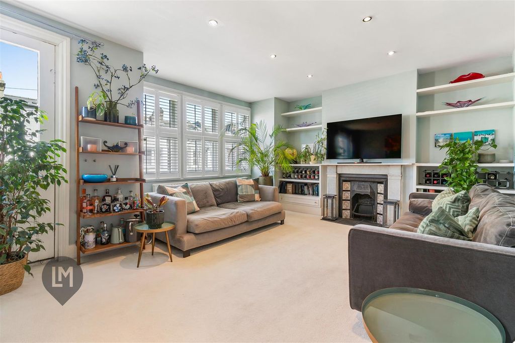 Property photo 1 of 7 Reception Room