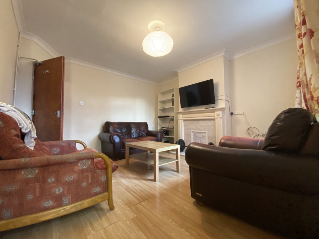 Property photo 3 of 7