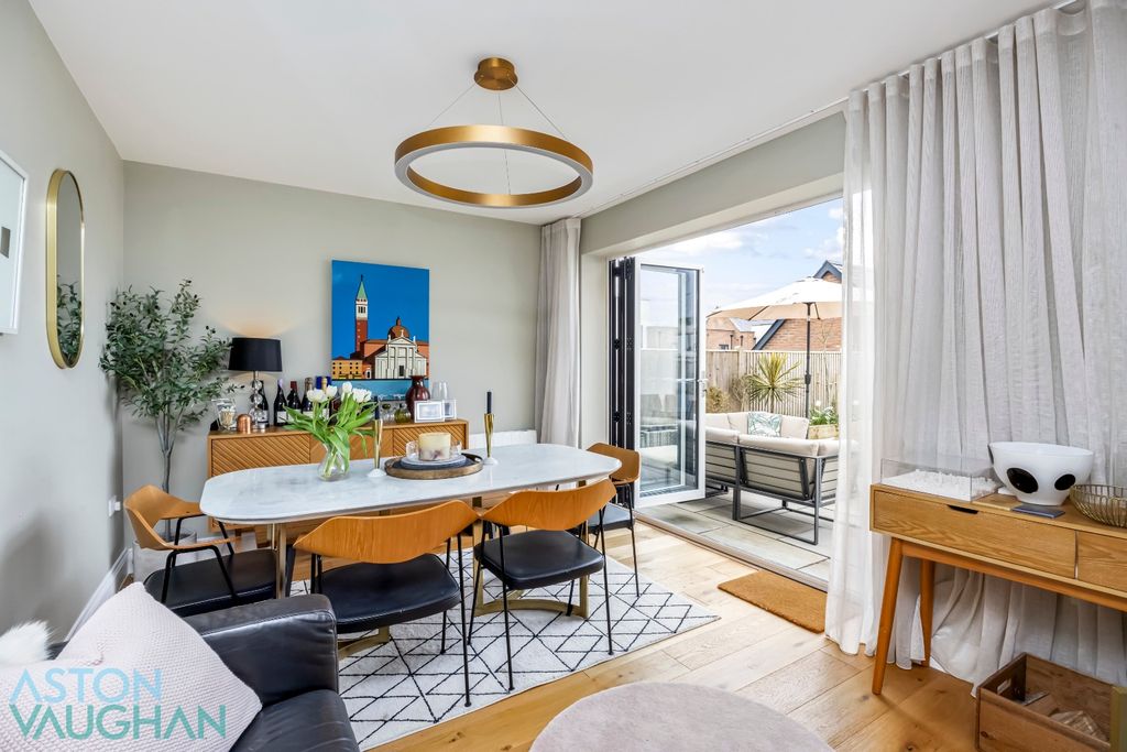 Property photo 3 of 26 4900614