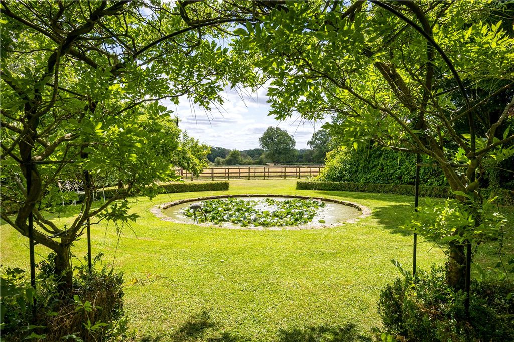 Property photo 2 of 70 Picture No. 68