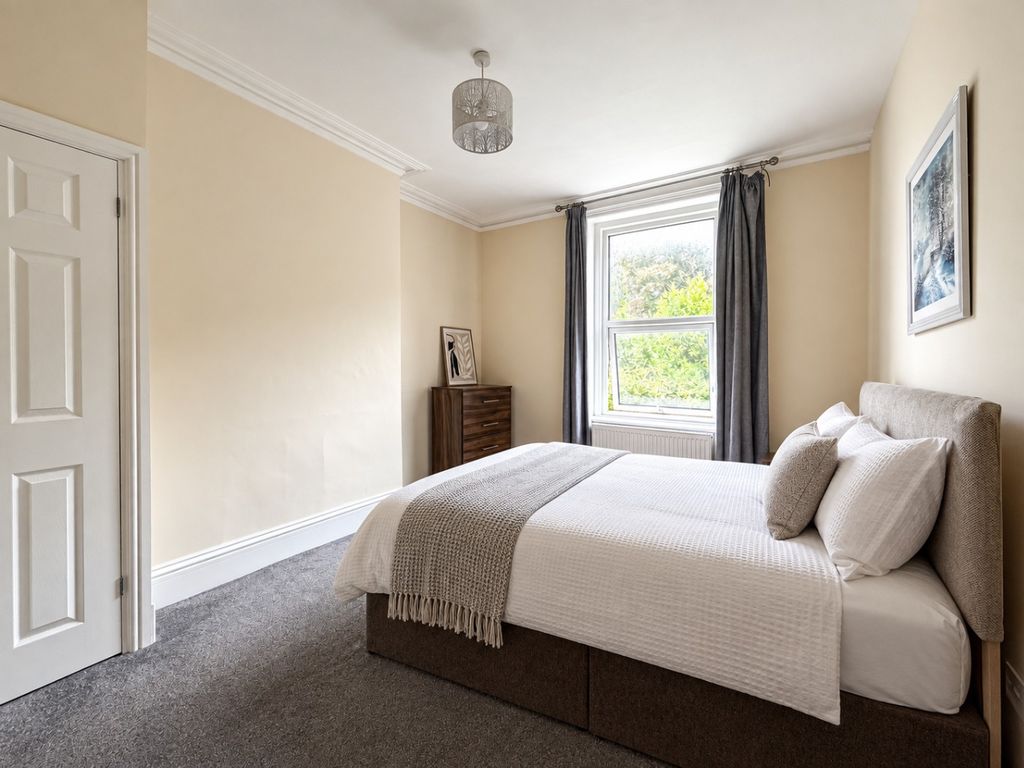Property photo 1 of 6 5520700