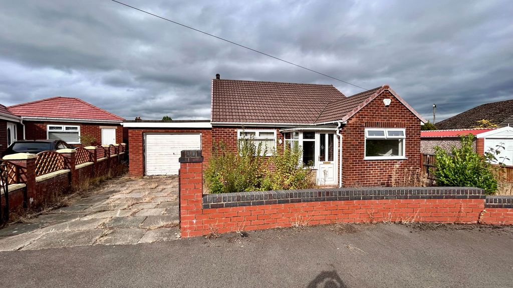 Property photo 1 of 24