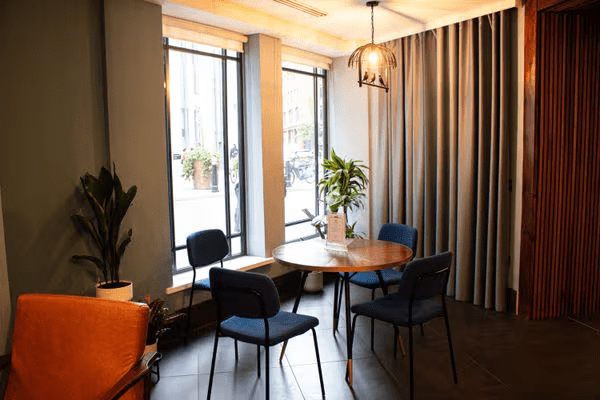 Property photo 2 of 8