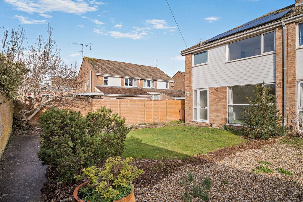 Property photo 3 of 27 Picture No. 48