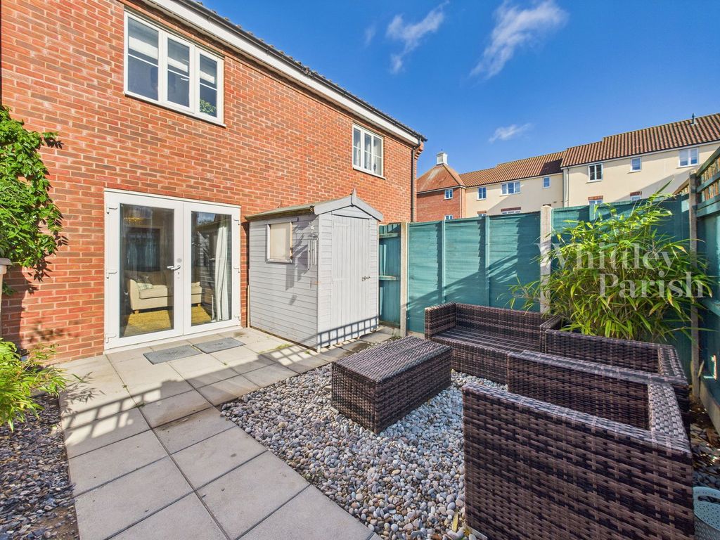 Property photo 2 of 17