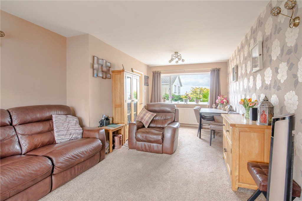 Property photo 3 of 16 Living/Dining Room
