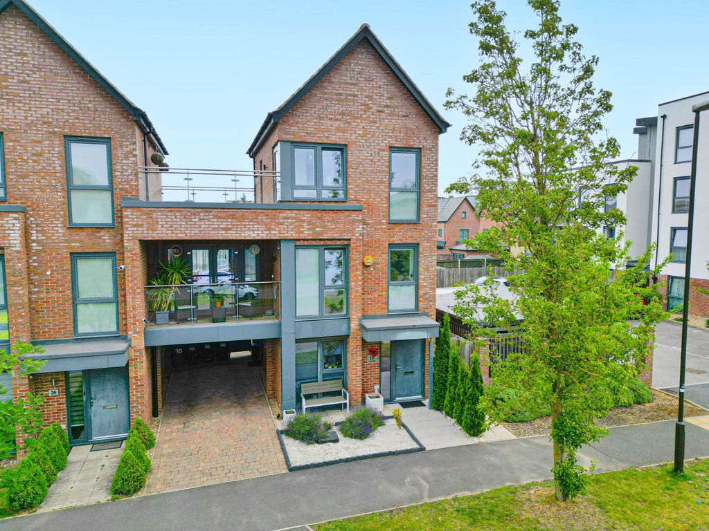 Property photo 1 of 30