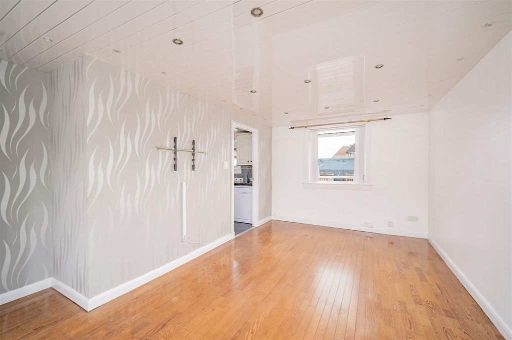 Property photo 3 of 19 67A Fintry Road Dundee-1.Jpg