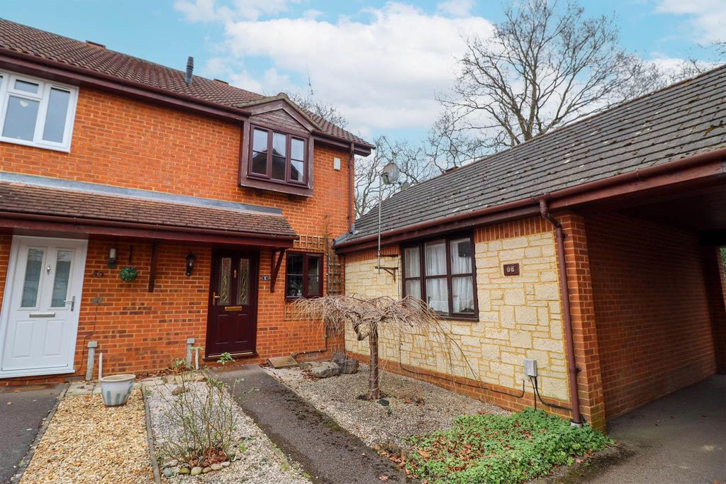 Property photo 1 of 16 Front