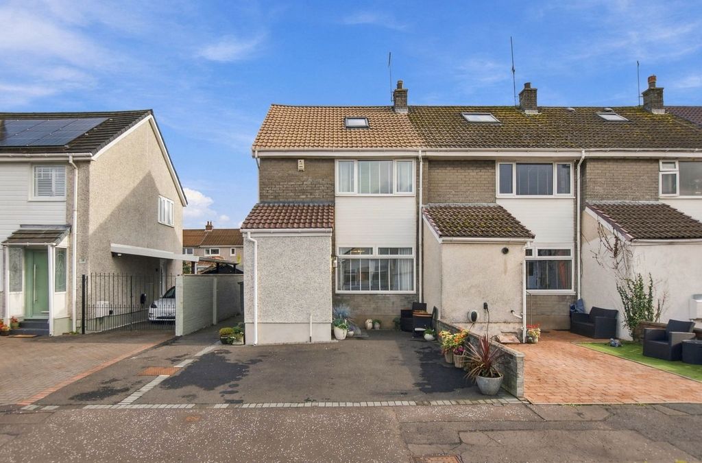 Property photo 1 of 35