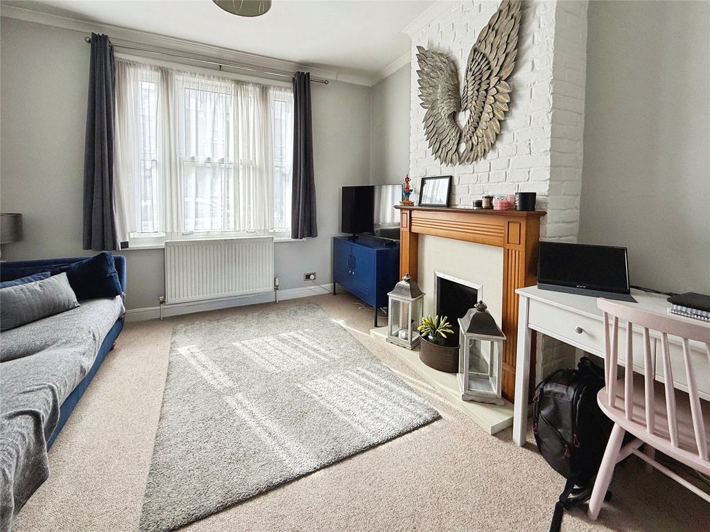 Property photo 3 of 18 Picture No. 09