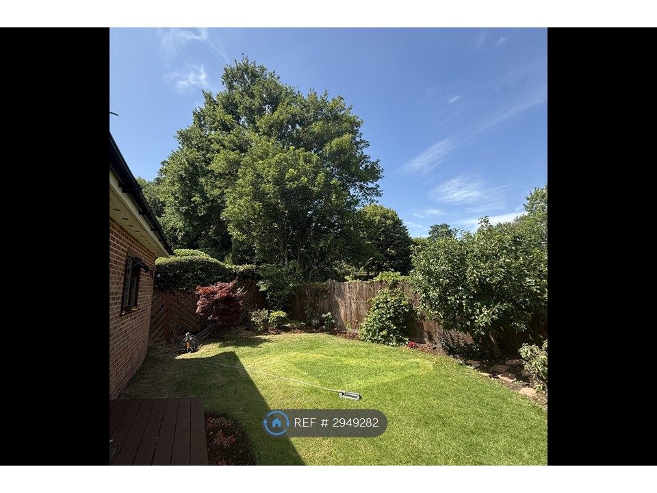 Property photo 1 of 11 Garden
