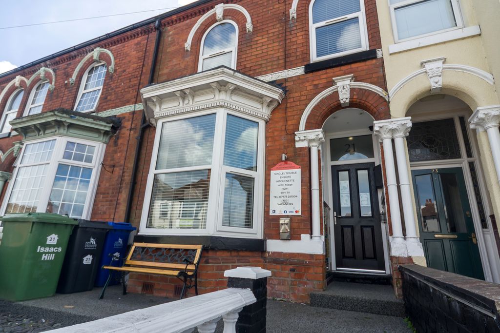 Property photo 1 of 30