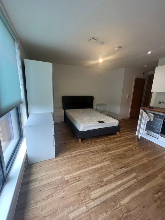 Property photo 3 of 5 Picture No. 11