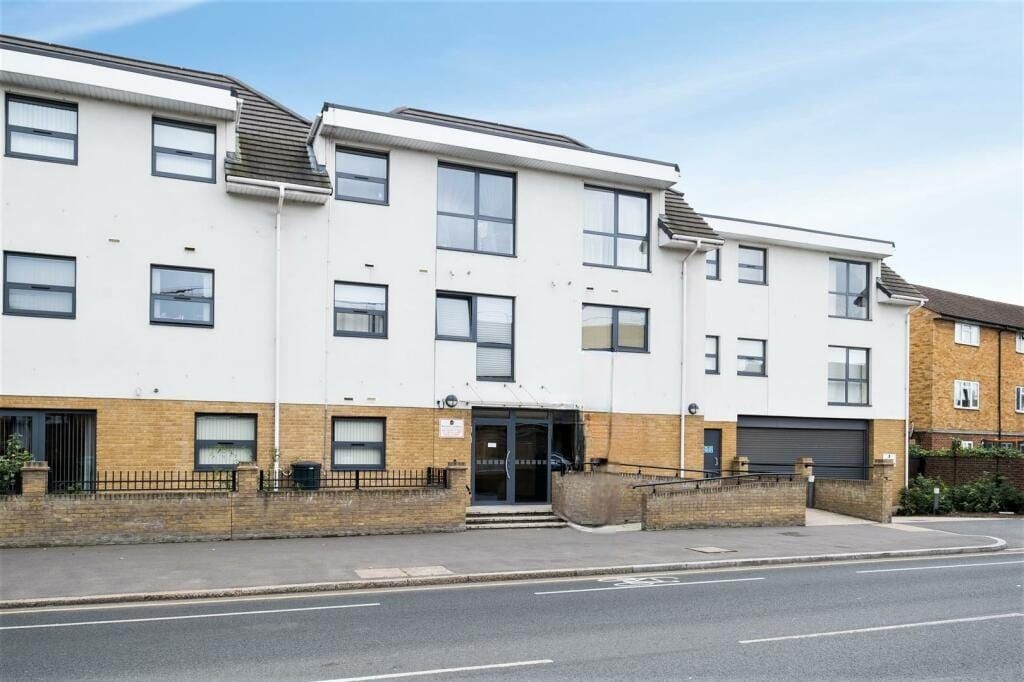 Property photo 1 of 12