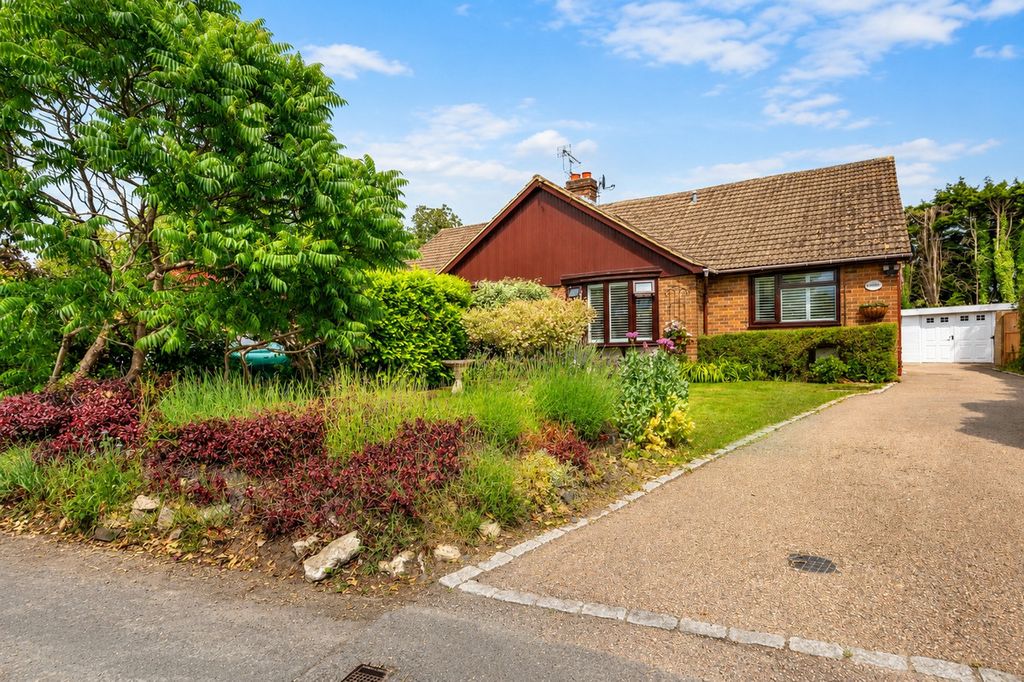 Property photo 1 of 16