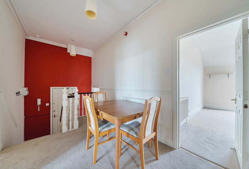 Property photo 2 of 11 1344311-1-68A6Ec8...