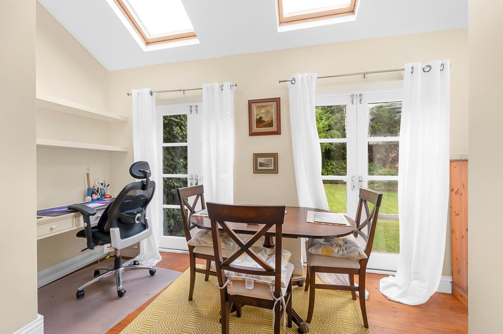 Property photo 3 of 8