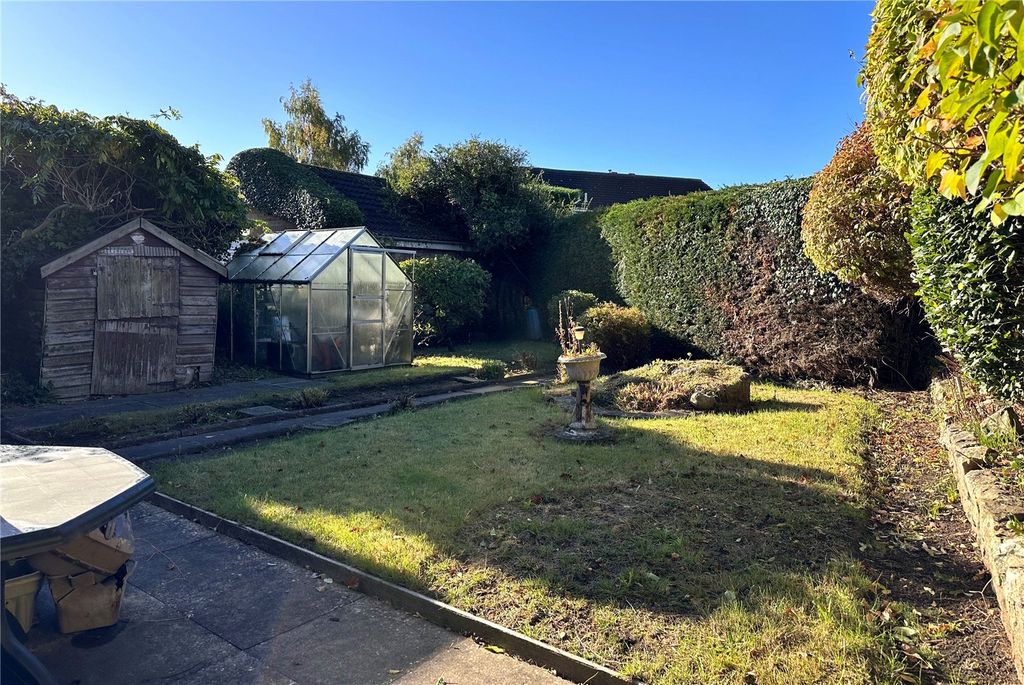 Property photo 3 of 11 Photo