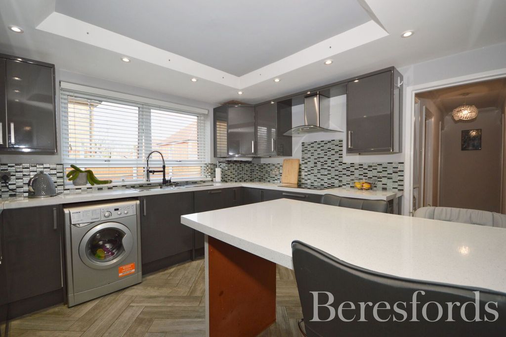 Property photo 3 of 16 Picture No. 16