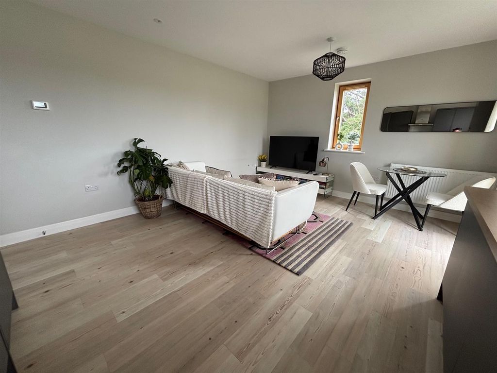 Property photo 2 of 10 Img_4788.Jpg