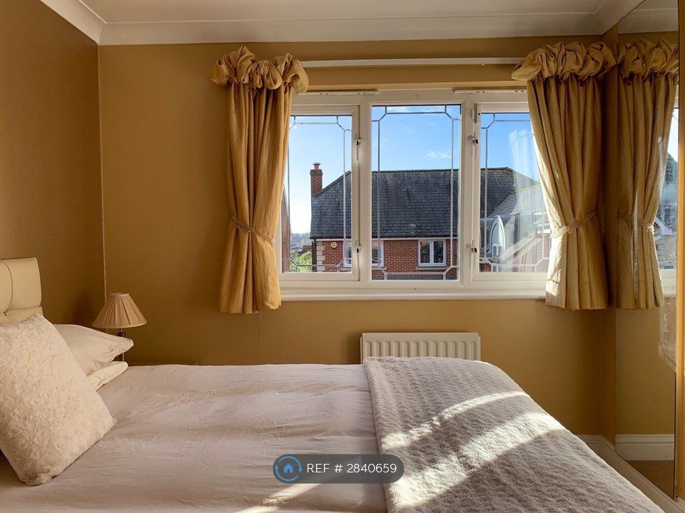 Property photo 1 of 15 Bedroom