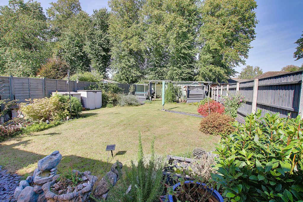 Property photo 1 of 21