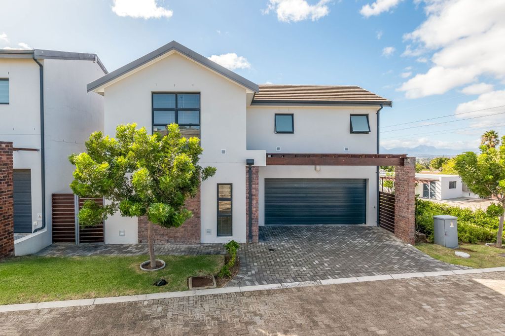Property photo 1 of 28 Dbv1726419
