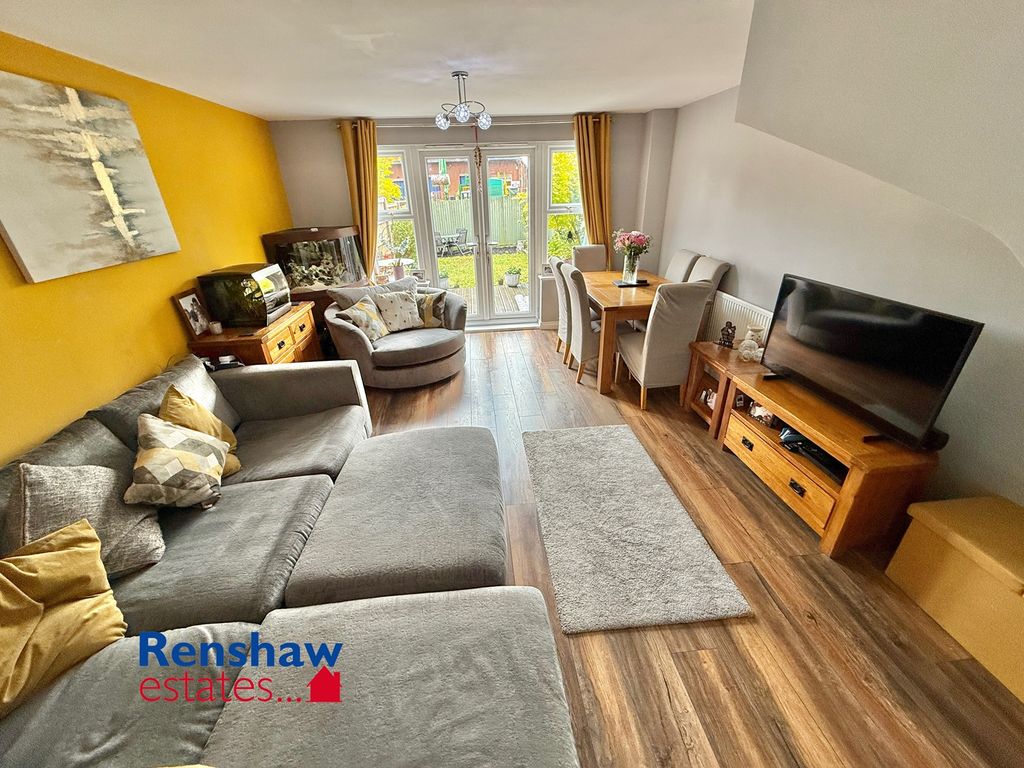 Property photo 1 of 18 L (1)
