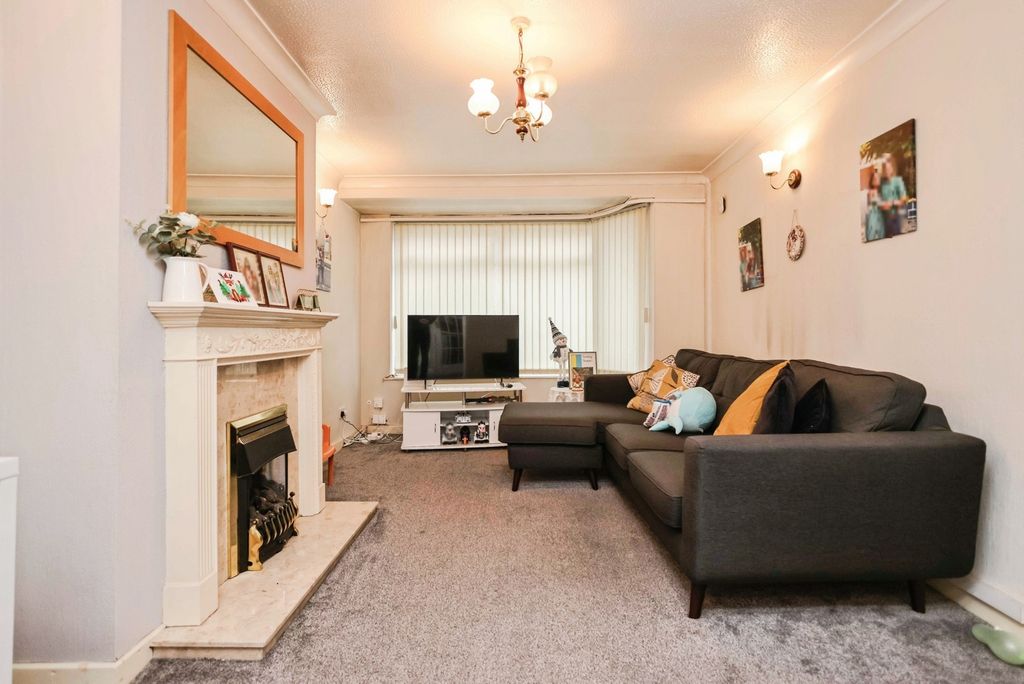 Property photo 2 of 15 Pbox-Img.Jpg