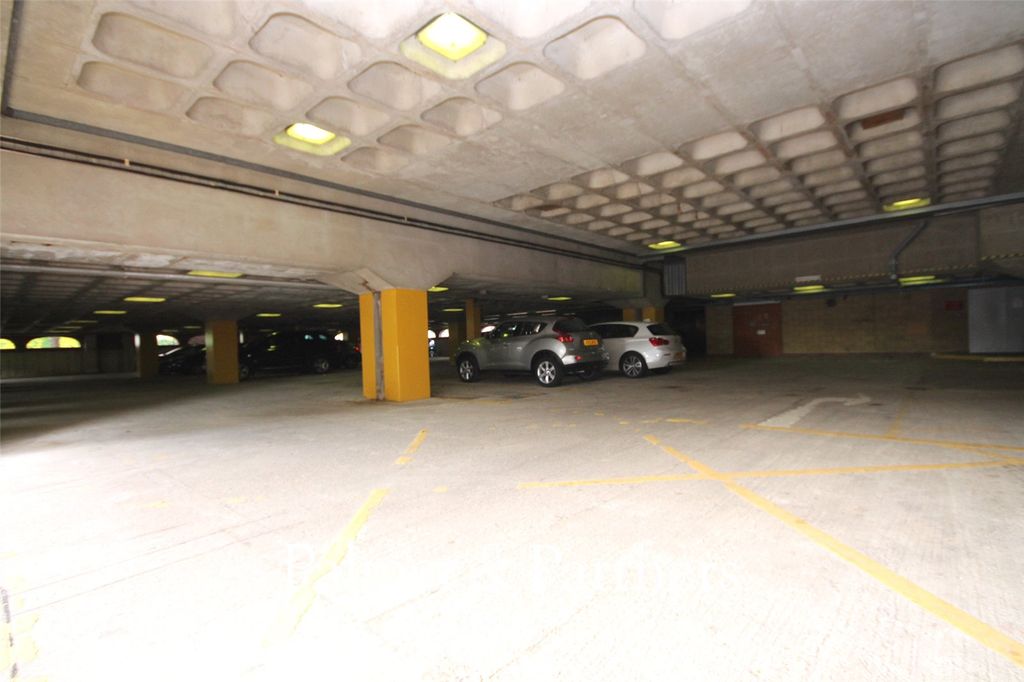 Property photo 2 of 10 Picture No. 15