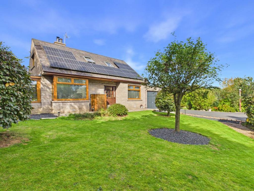 Property photo 2 of 39