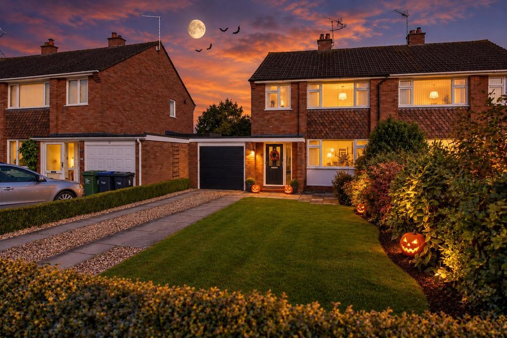 Property photo 1 of 15 3658Hallow.Jpg