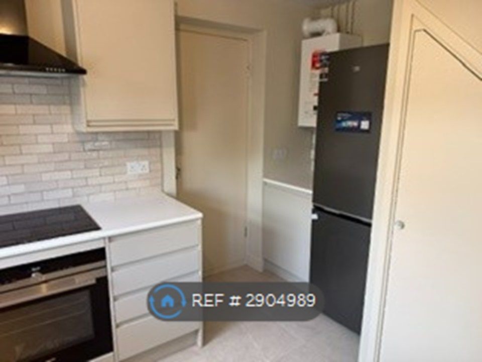 Property photo 2 of 16 Kitchen