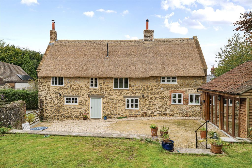 Property photo 2 of 14
