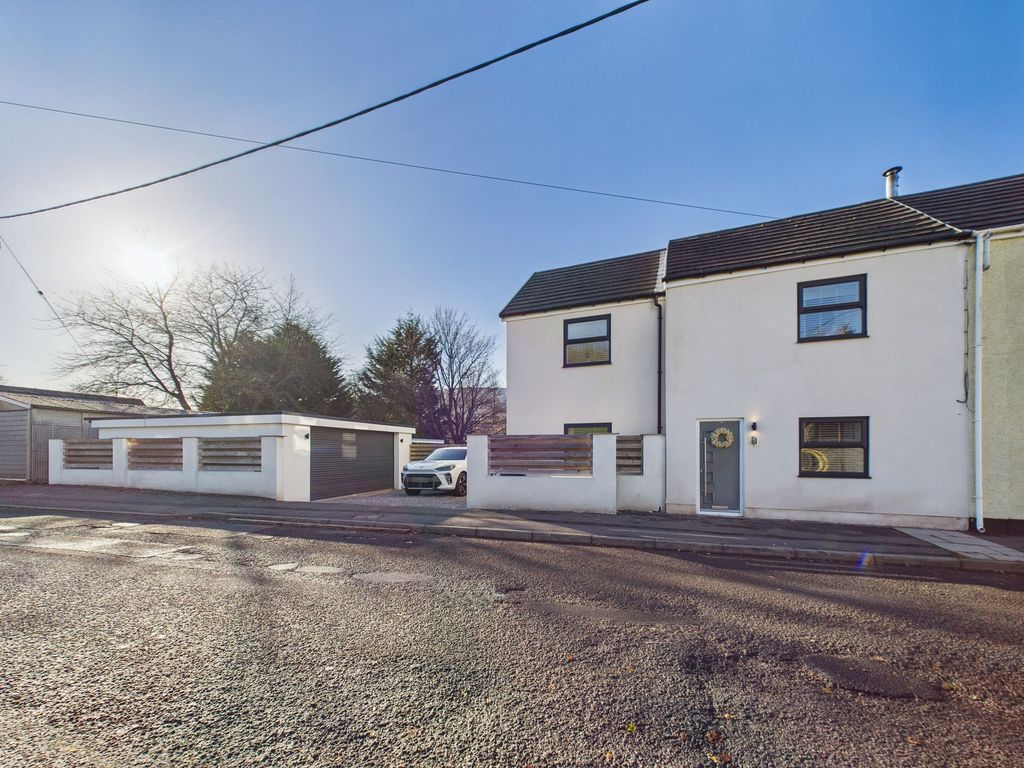 Property photo 1 of 54